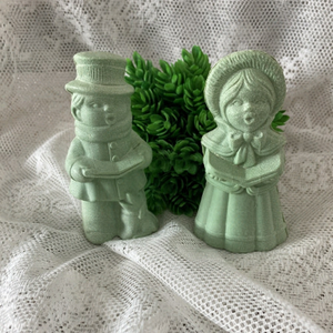 2 Fantastic FragrantVintage Avon Soaps with box. The Christmas Carollers.